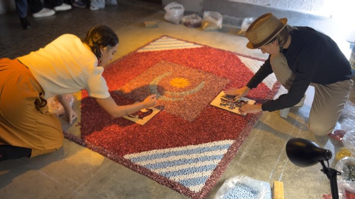 Valentina Cardellino y Andrea Ghuisolfi. Exótica