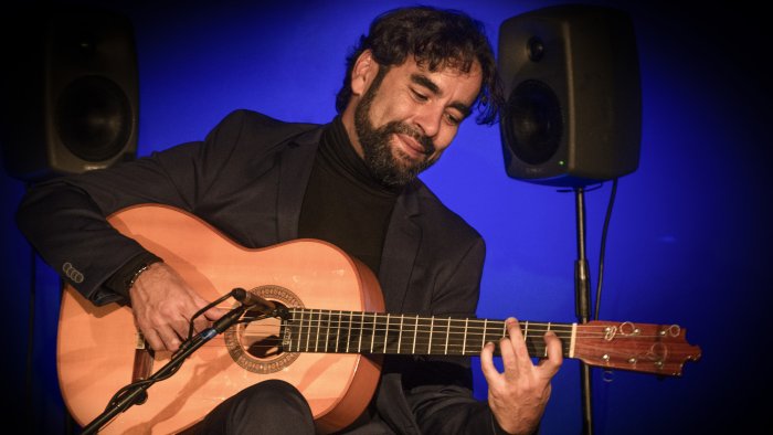 Daniel Casares (guitarra) 