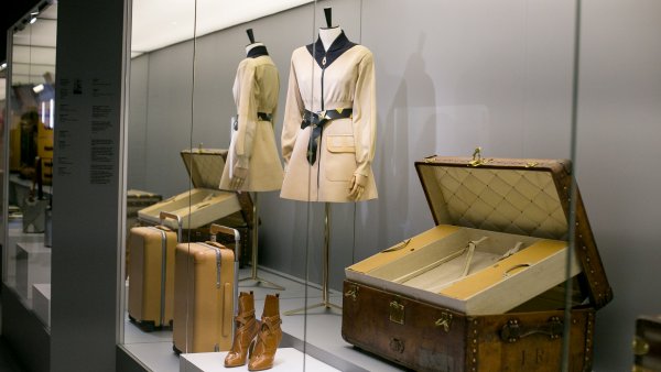 Miguel Ángel Gómez / Portfolio - LOUIS VUITTON TIME CAPSULE EXHIBITION