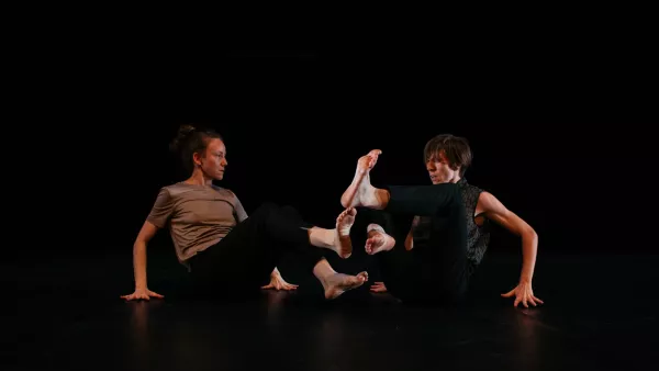 Pacto. Performance de danza contemporánea (con Begoña Quiñones y Verónica Garzón)
