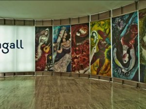 El público y la exposición de “Chagall”