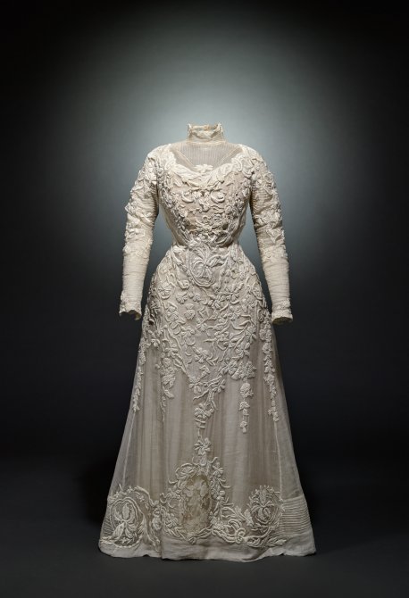 Dress. Exhibition "Sorolla an Fashion", Museo Nacional Thyssen-Bornemisza