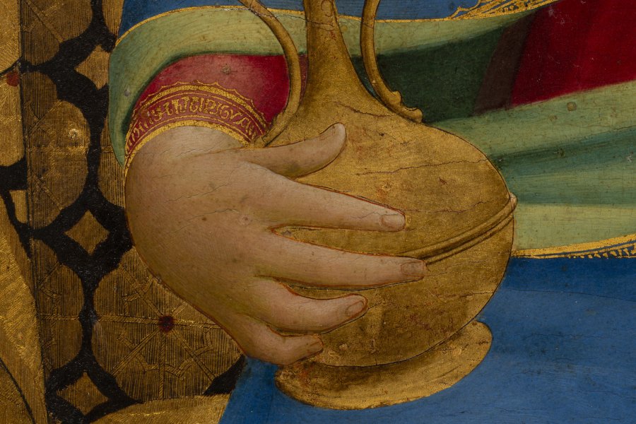 Detail of the Virgin's hand 