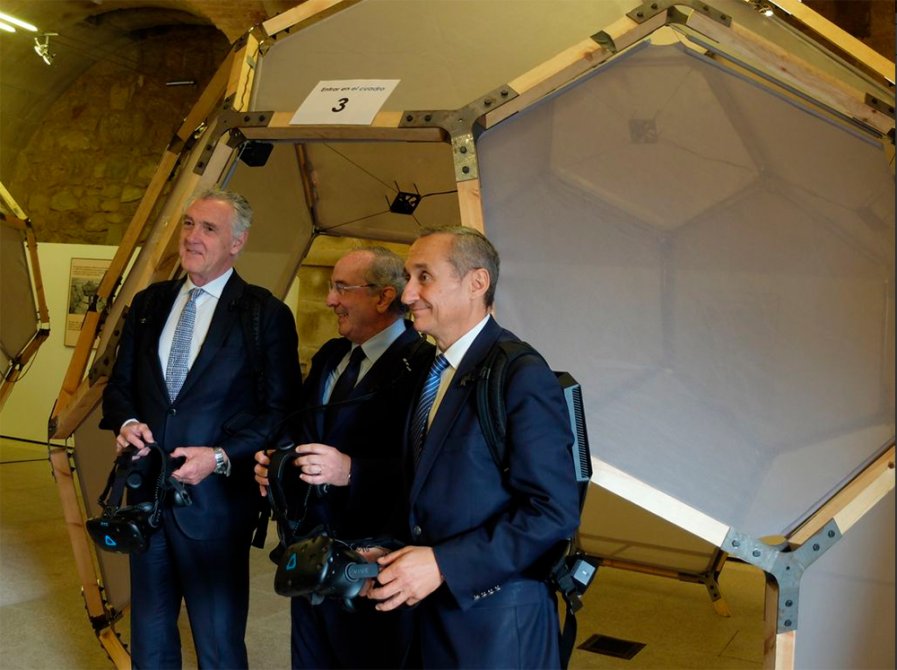 Evelio Acevedo, Director of Museo Nacional..., Miguel Temboury, Territorial Director of Endesa Noroeste and Jose Mª Cardona, Manager of Fundación Exponav