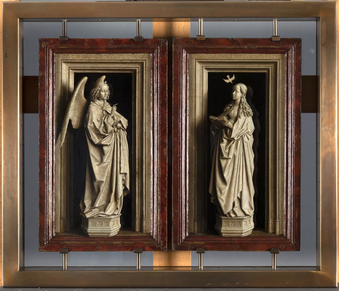 Climatic box made to the diptych of Van Eyck's "The Annunciation". Climatic box made to the diptych of Van Eyck's "The Annunciation".