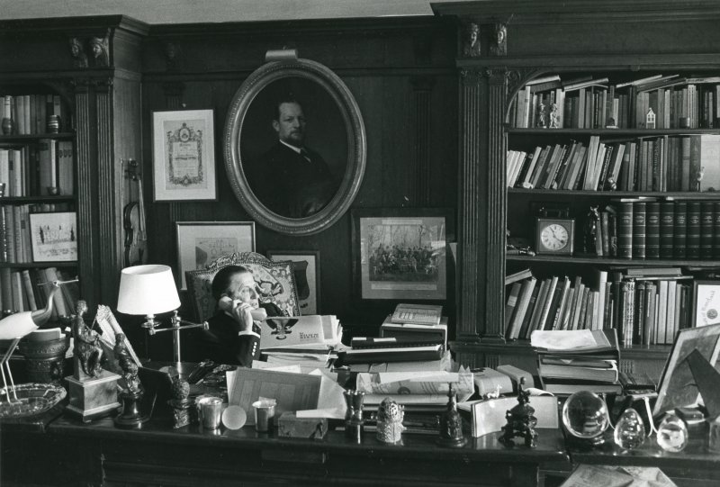 Baron Thyssen-Bornemisza in his office at Villa Favorita, Lugano, ca. 1990