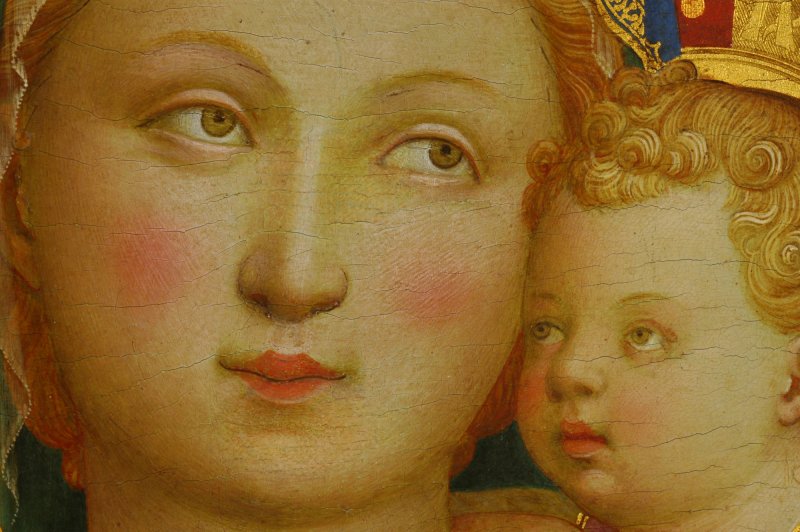 Detalle del rostro de la Virgen y el Niño 