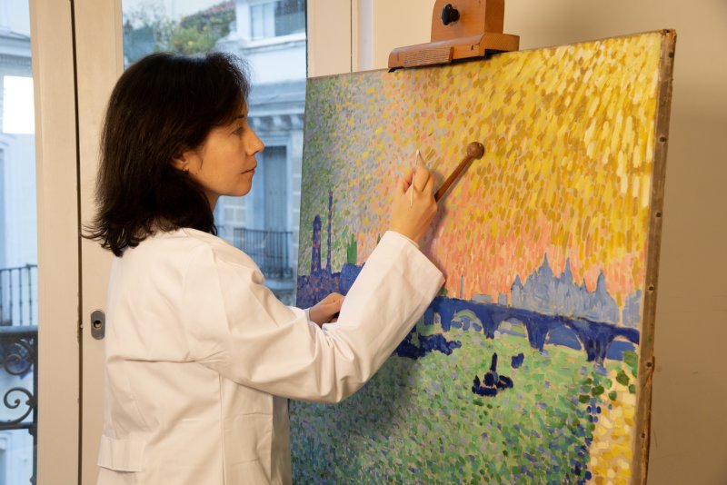 Procedures for stabilization and cleaning of André Derain's artwork “Waterloo Bridge”