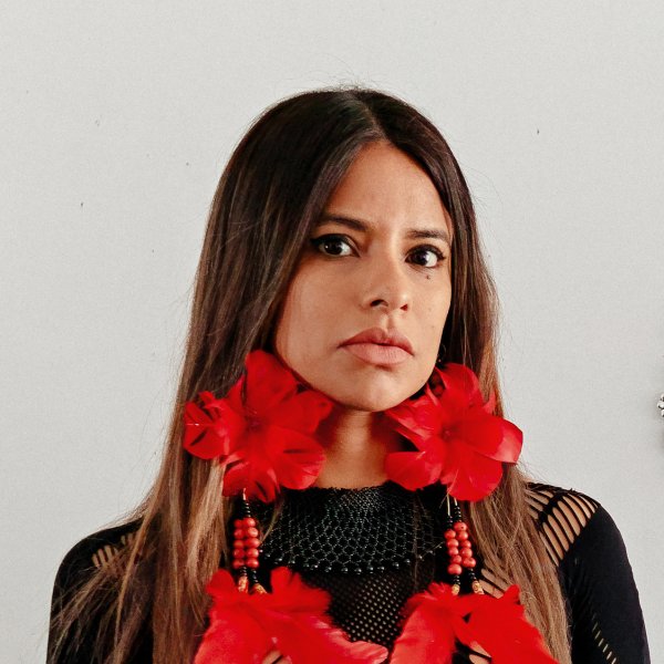 Madre- Lupuna, foto-performance y video, 2025 