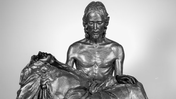 La Piedad Invertida o La Madre Muerta, 2013