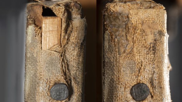 Detalle comparativo de la restauración del soporte de la obra
