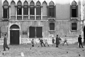 A Venecia, Amiens